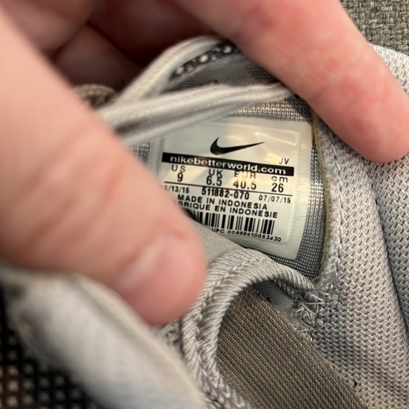 NIKE Roche Gray Women’s 9 running shoes great used condition! - Picture 8 of 8